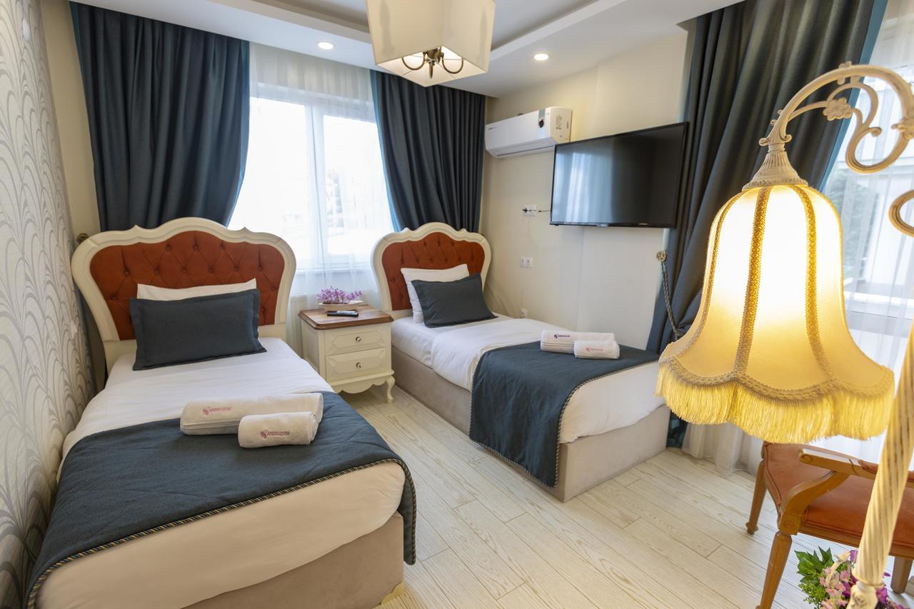 อันดาลุส สวีท โฮเต็ล Hotel ทรับซอน ภายนอก รูปภาพ