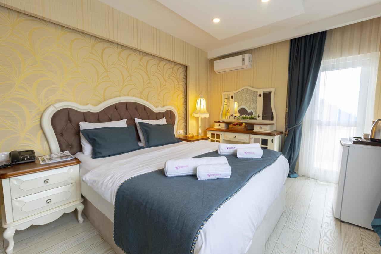 อันดาลุส สวีท โฮเต็ล Hotel ทรับซอน ภายนอก รูปภาพ
