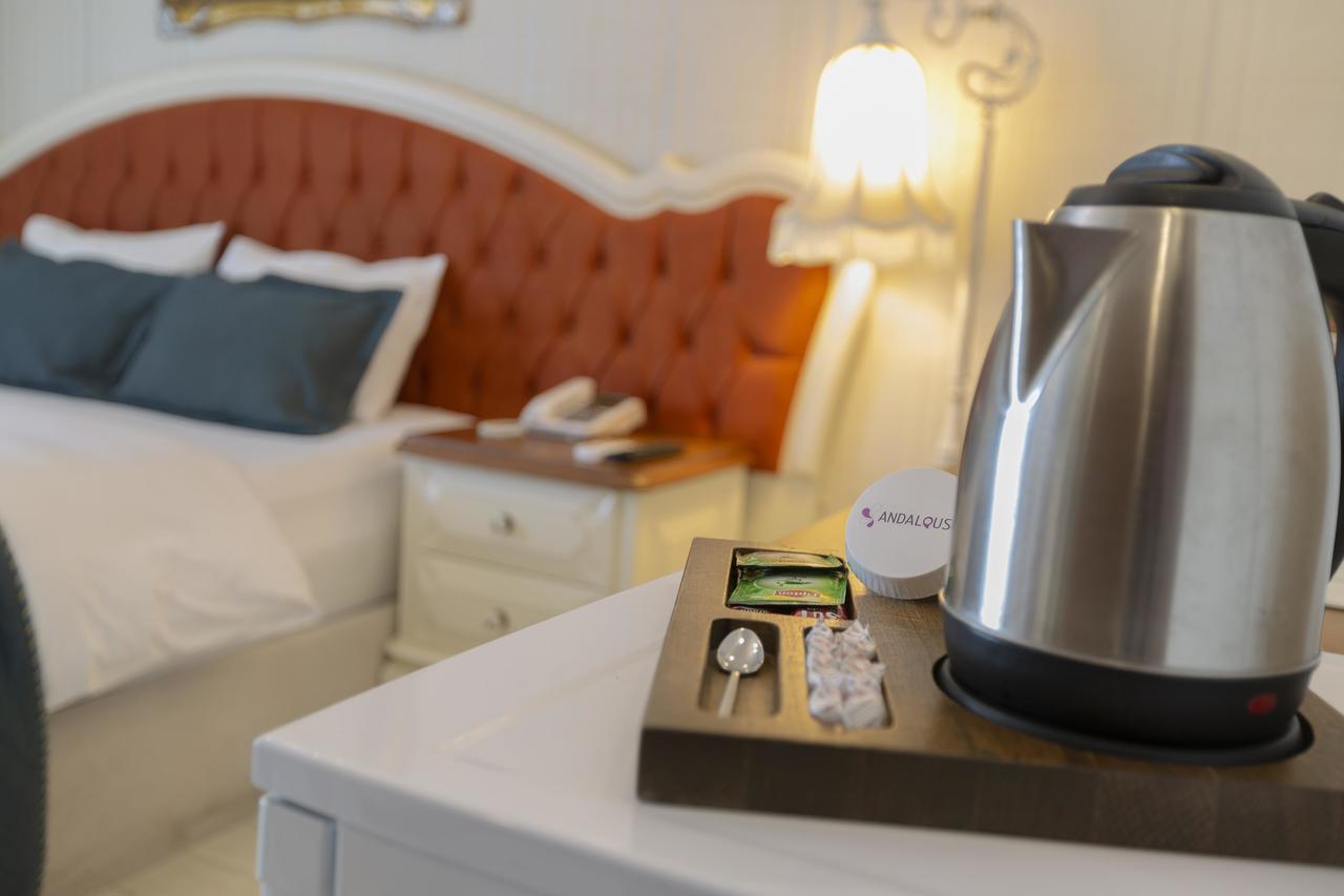 อันดาลุส สวีท โฮเต็ล Hotel ทรับซอน ภายนอก รูปภาพ