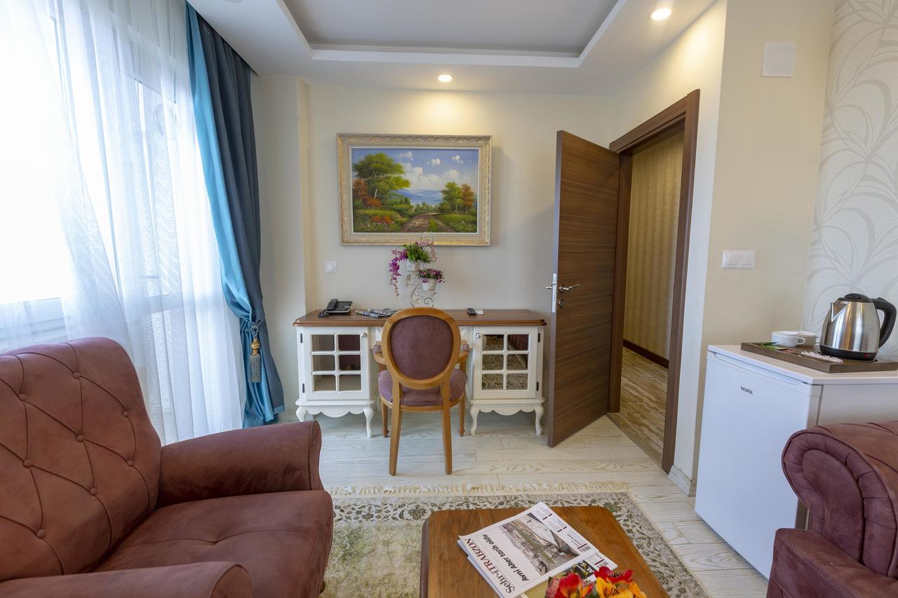 อันดาลุส สวีท โฮเต็ล Hotel ทรับซอน ภายนอก รูปภาพ