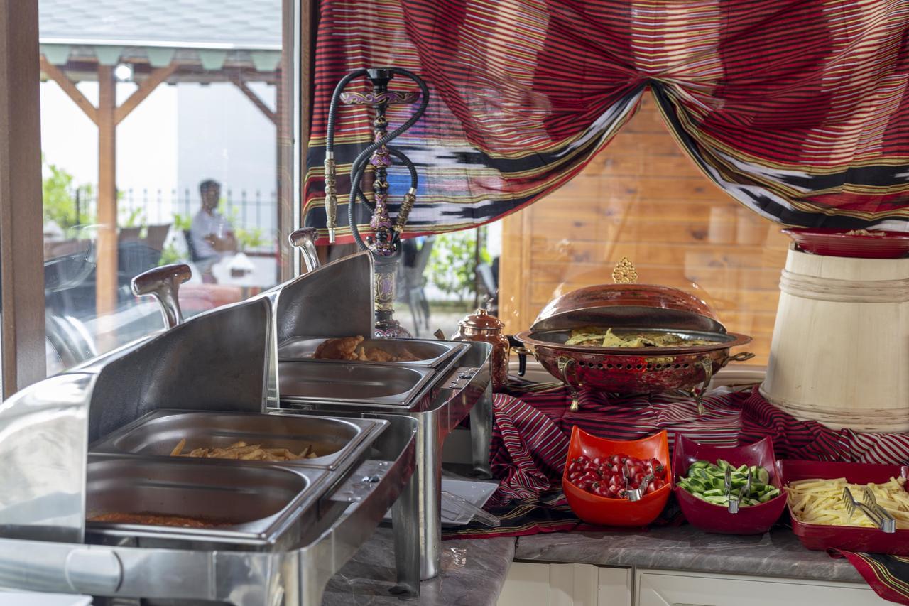 อันดาลุส สวีท โฮเต็ล Hotel ทรับซอน ภายนอก รูปภาพ